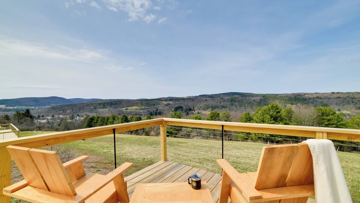 Franklin Apartment | Glamping Getaway at ‘The Coyote Dome’ in Franklin