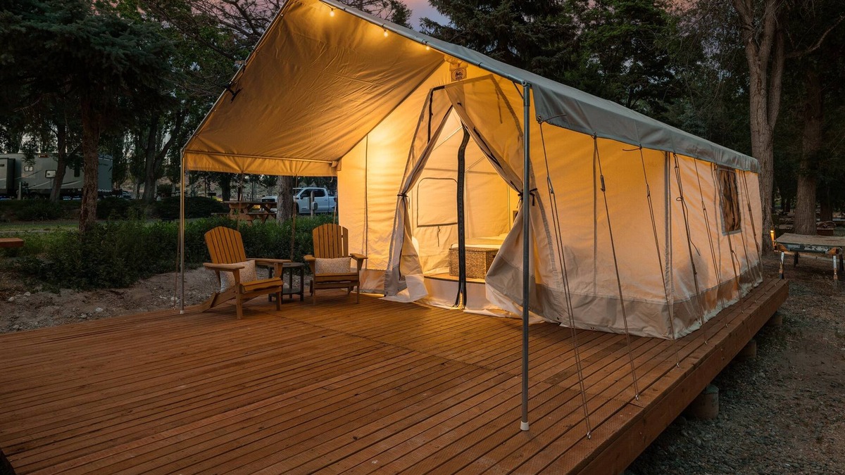 Soap Lake RV Rental | Glamping Getaway by Soap Lake's Healing Waters