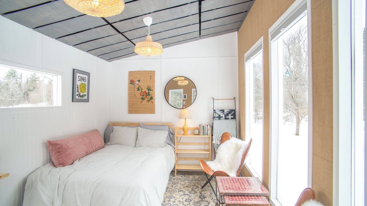 Ripton RV Rental | Glamping hut with WiFi in Ripton, biking, hiking, skiing