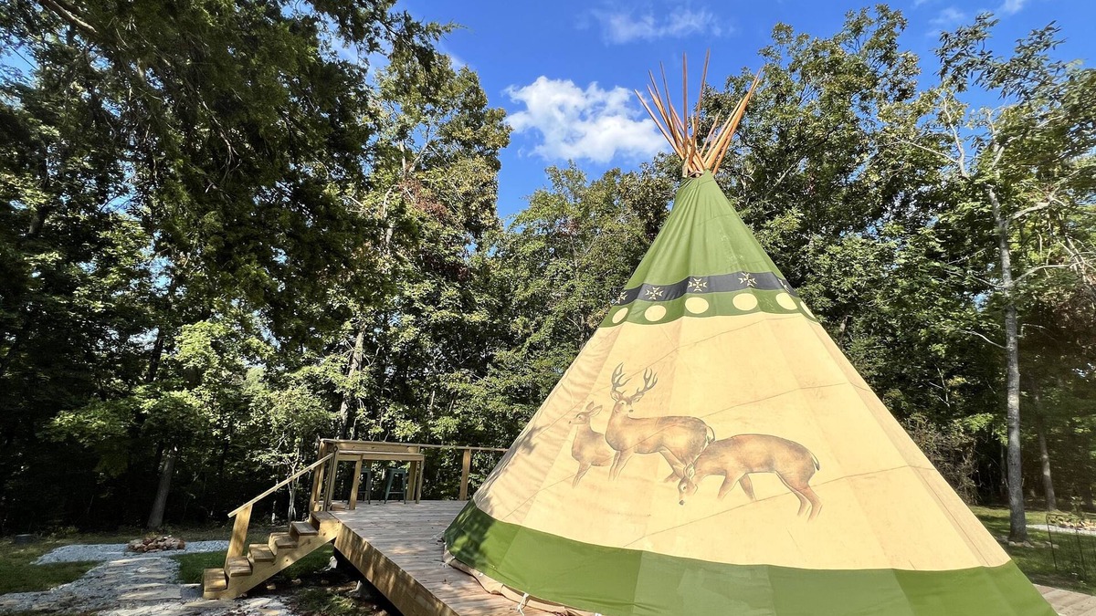 Newnata RV Rental | Glamping in an Authentic Style Sioux Tipi in the Heart of the Ozarks “The Deer”