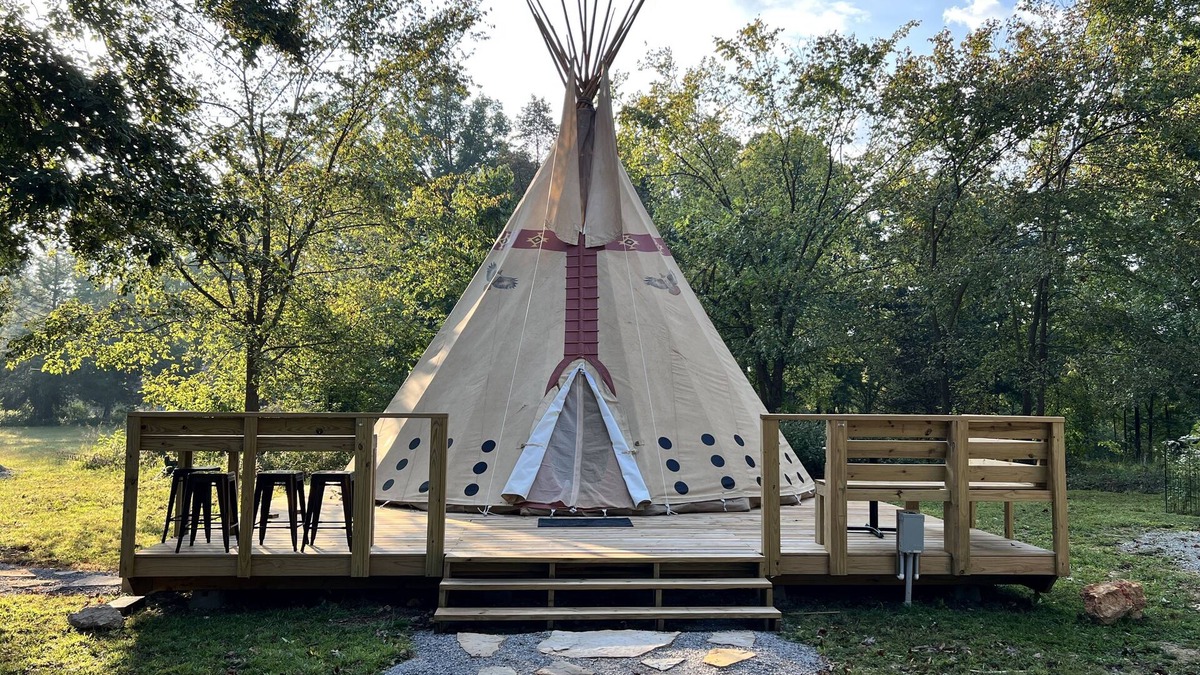 Newnata RV Rental | Glamping in an Authentic Style Sioux Tipi in the Heart of the Ozarks “The Elk”