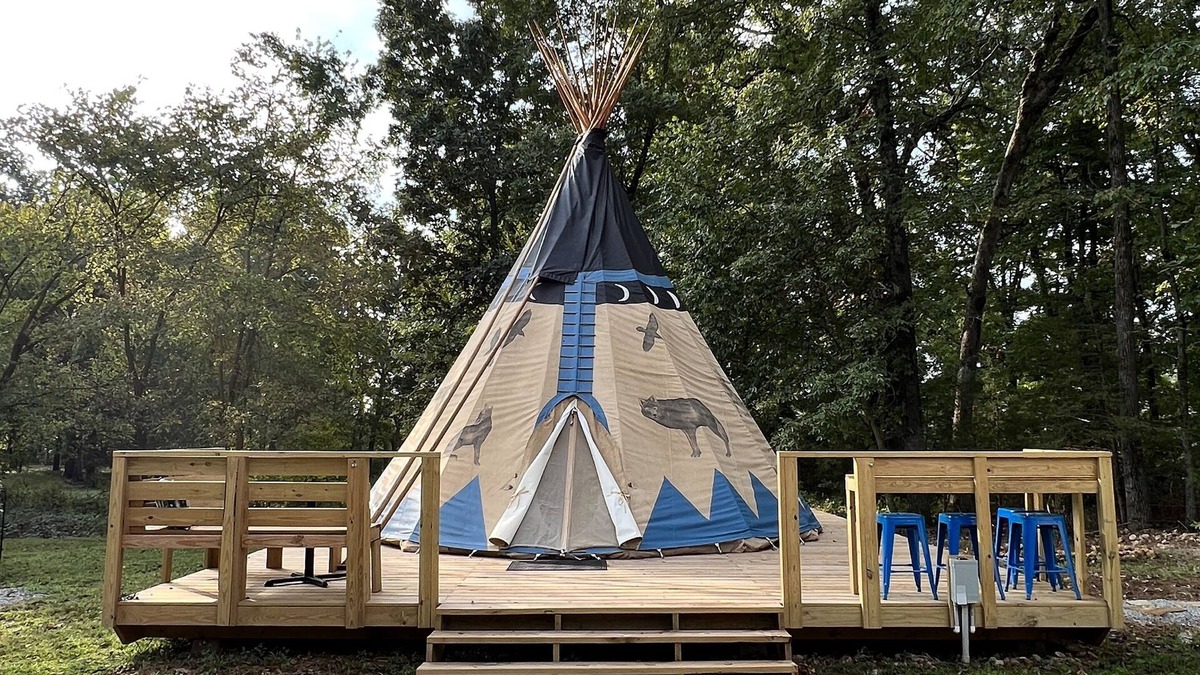 Newnata RV Rental | Glamping in an Authentic Style Sioux Tipi in the Heart of the Ozarks “The Wolf”