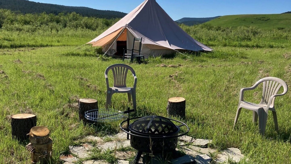 Forestgrove Cabin | Glamping in Little Snowy Mountains in Central Montana