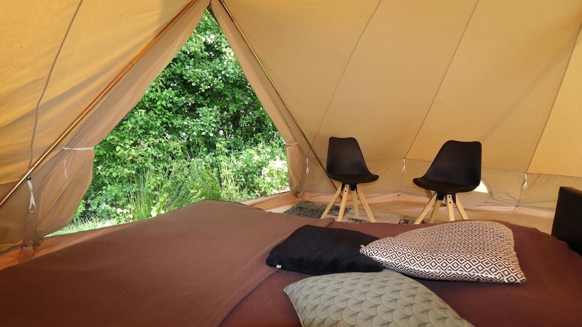 Twijzel House | Glamping Lodge in Friesland near Nature Reserves