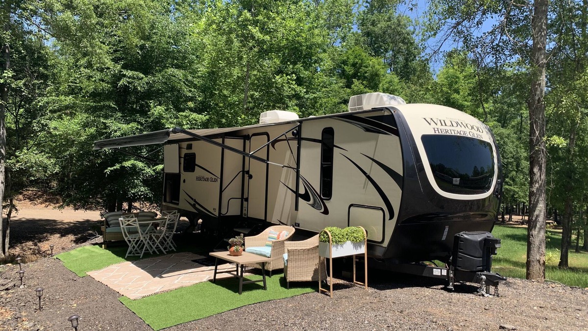 Fortson House | Glamping on Lake Harding!