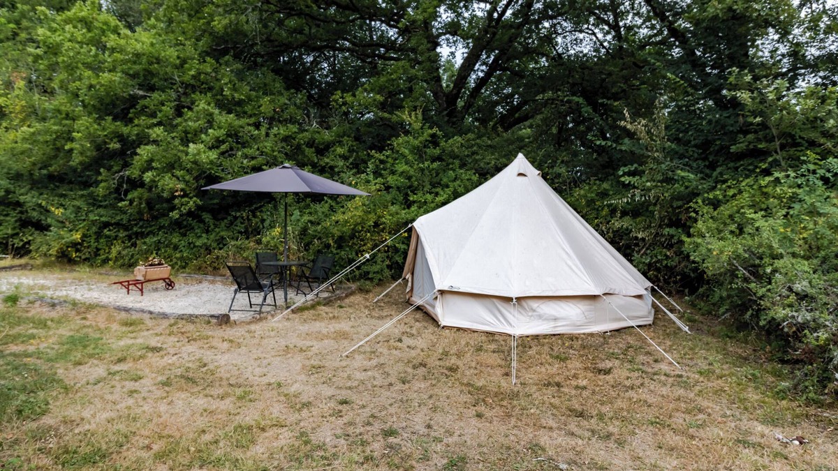 Auriac-du-Perigord RV Rental | Glamping 'Tente' with Shared Terrace and Shared Garden