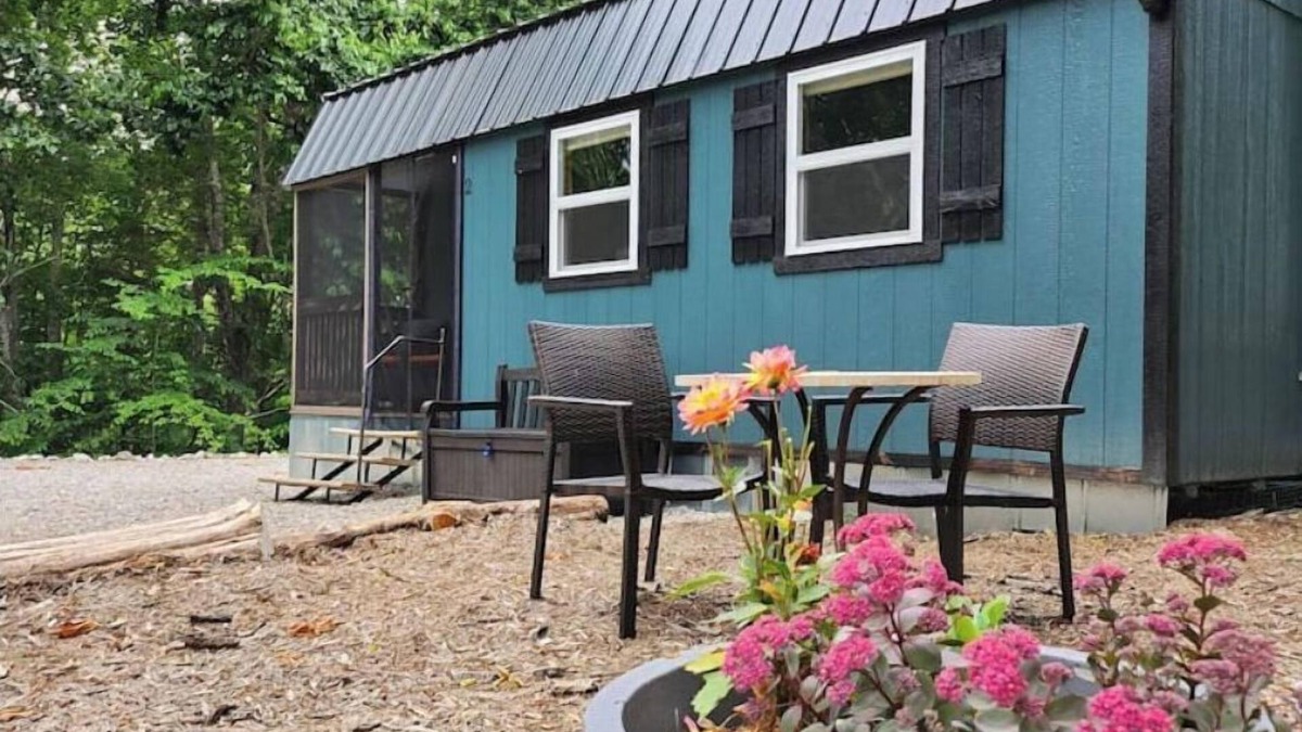 Silver Point Cabin | Glamping Tiny Home near Center Hill Lake