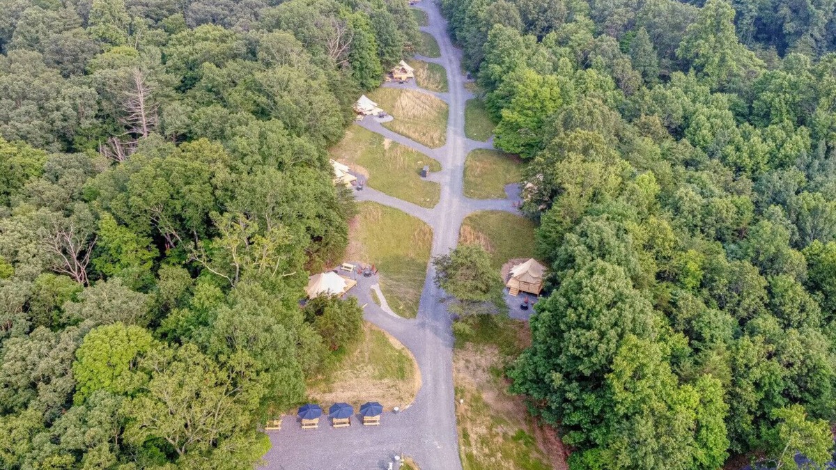 Great Cacapon RV Rental | Glamping w/Insta Worthy Mountain Views