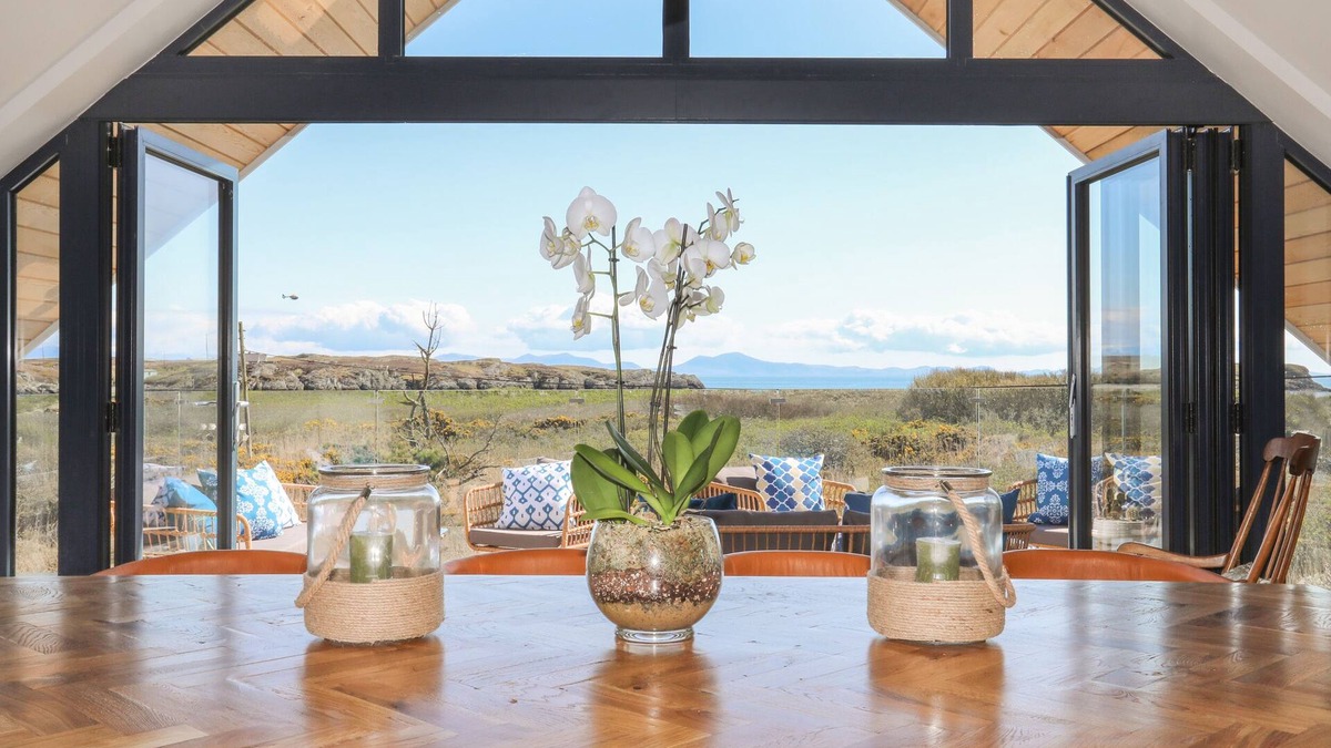 Rhoscolyn Cottage | Glan Towyn