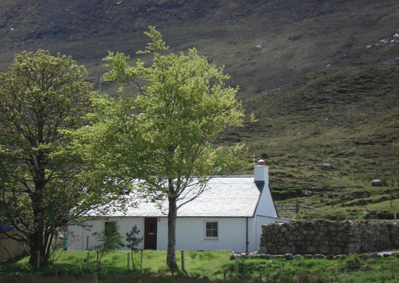 Breakish House | Glas Bheinn Cottage