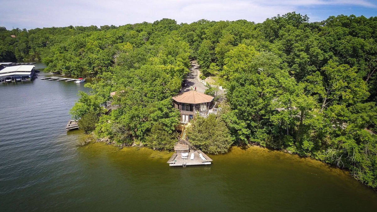 Village of Four Seasons Villa | Glass Octagon/Waterfront Villa/Lake of Ozark
