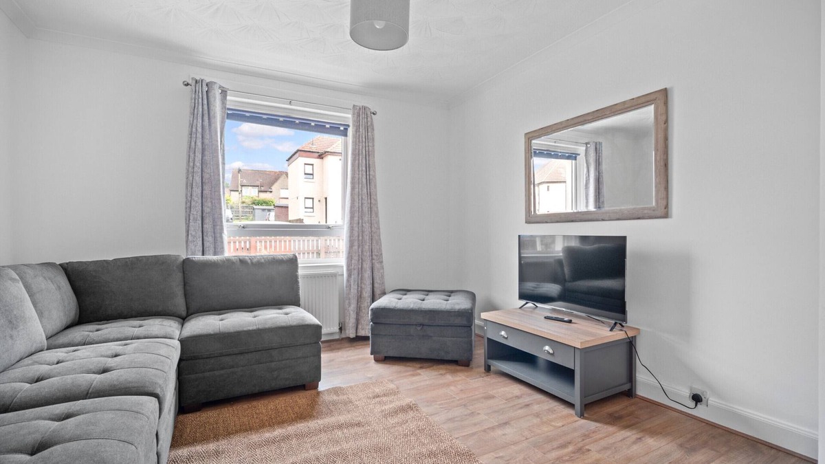 Whitburn Apartment | Glebe 2 Bedroom Apartment - Whitburn
