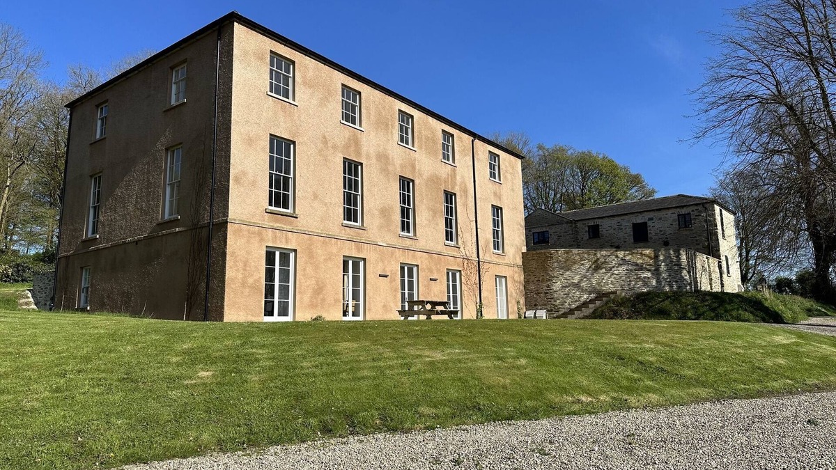 Strabane House | Glebe House