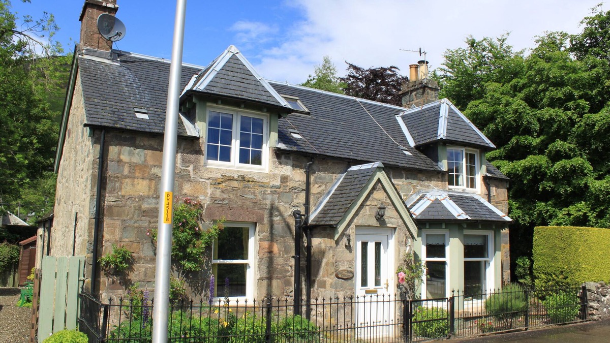 St Fillans Cottage | Glenalbyn Cottage