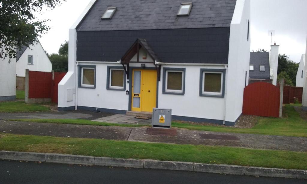 Courtown House | Glenbeg Point