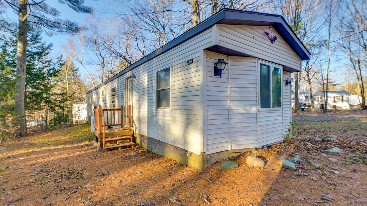 Glenburn House | Glenburn Getaway Near Orchards & Penobscot River