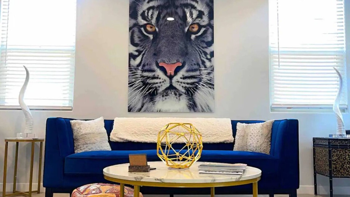 Glendale House | Glendale 1/2 mile walking distance to the stadium