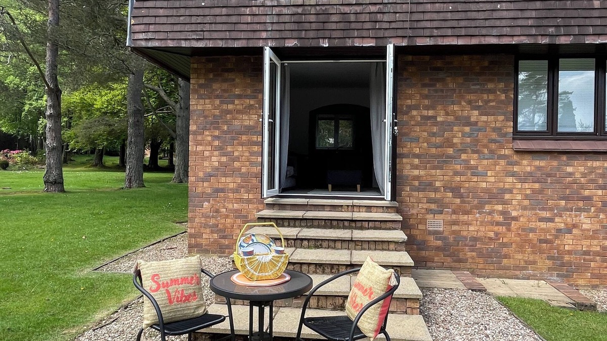 Gleneagles Apartment | Gleneagles Rental is a lovely 1 bedroom flat set as a Superking or twin beds. nn