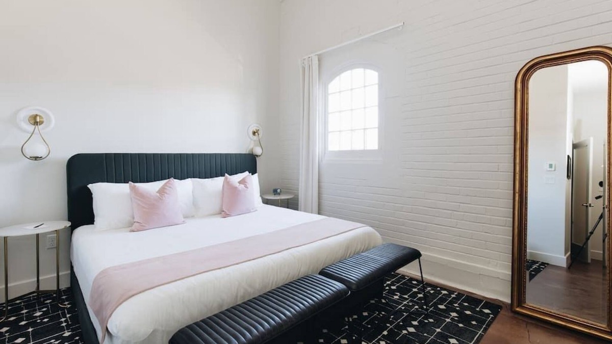 Tyler Park Hotel | Glenmary Suite 204 at The Bellwether Hotel