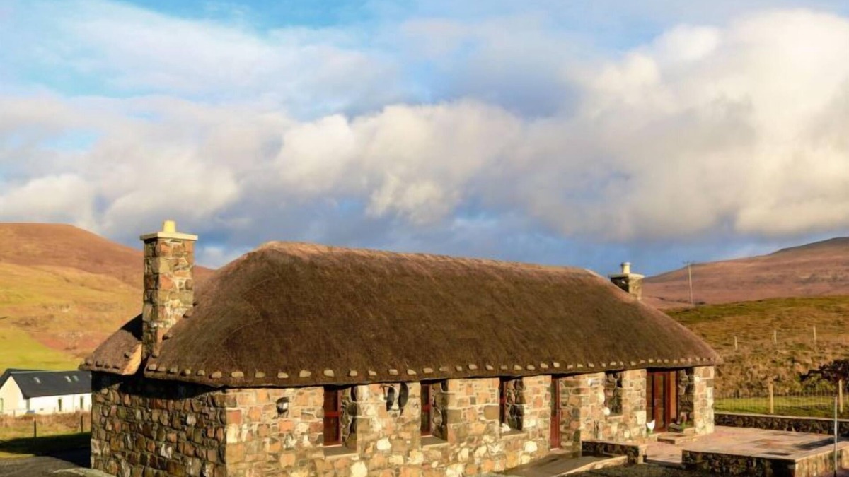 Uig House | Glenn Cottage by Interhome