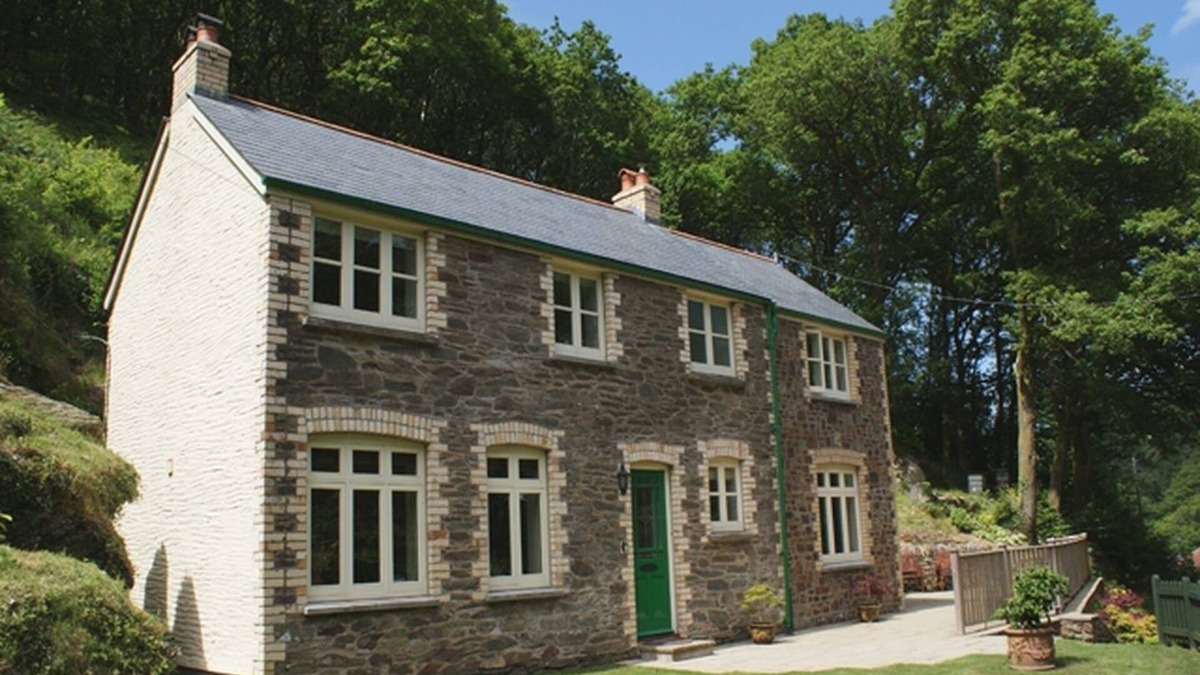 Barbrook Cottage | GLENVIEW, pet friendly, with a garden in Barbrook