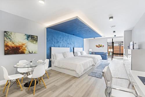 Port Morris Hotel | Global Luxury Suites at The Arches