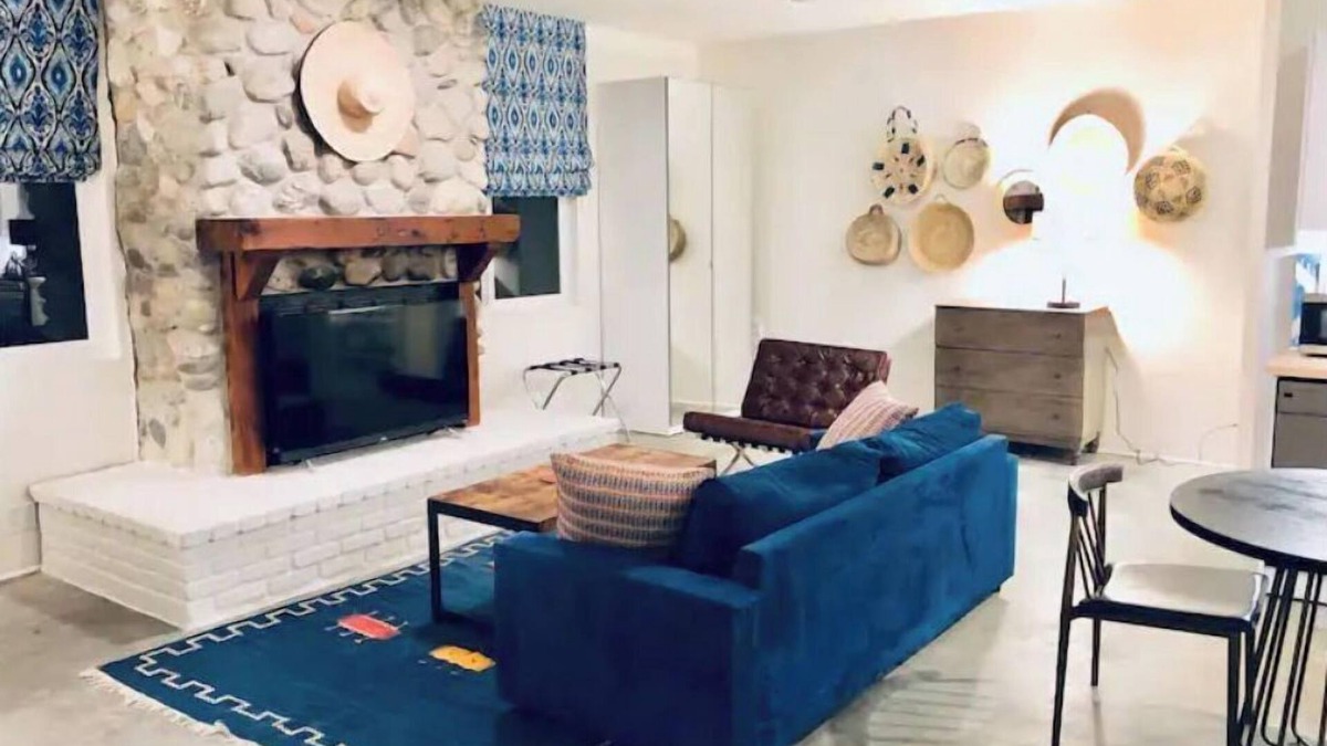 Del Rey Apartment | Global Style Loft in Marina Del Rey 20 Blocks to the Beach