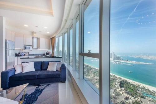 Dubai Media City Apartment | GLOBALSTAY Avani Palm View