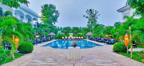 Stueng Saen Hotel | Glorious Hotel