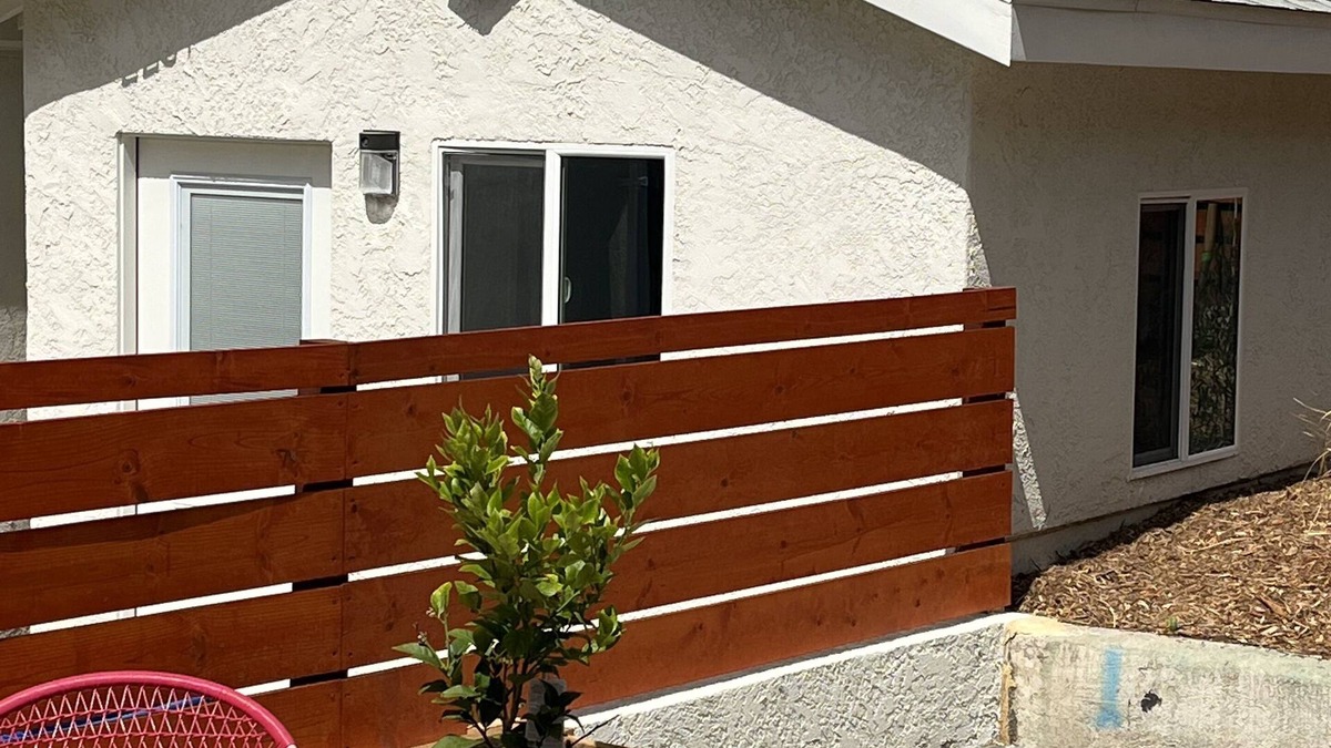 Los Angeles House | Glorious Private Tiny House Walk to Hot Spots