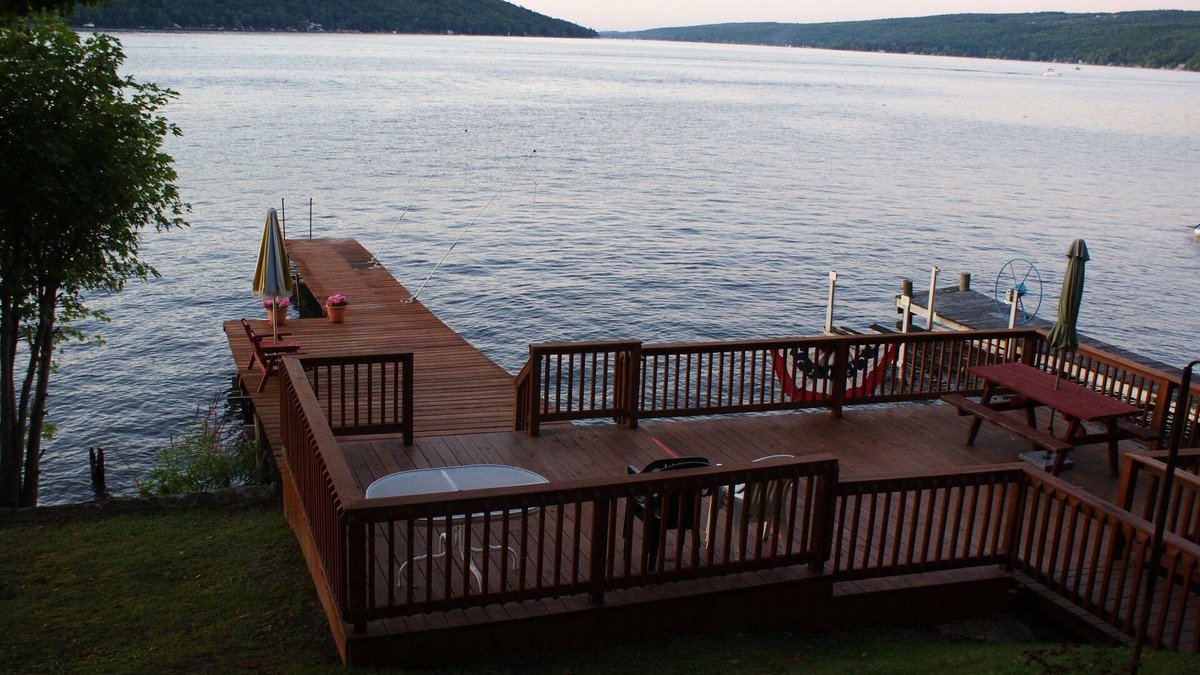 Hammondsport House | 'Glory Days' - Classic 1920's Cottage - Keuka Lake East Side