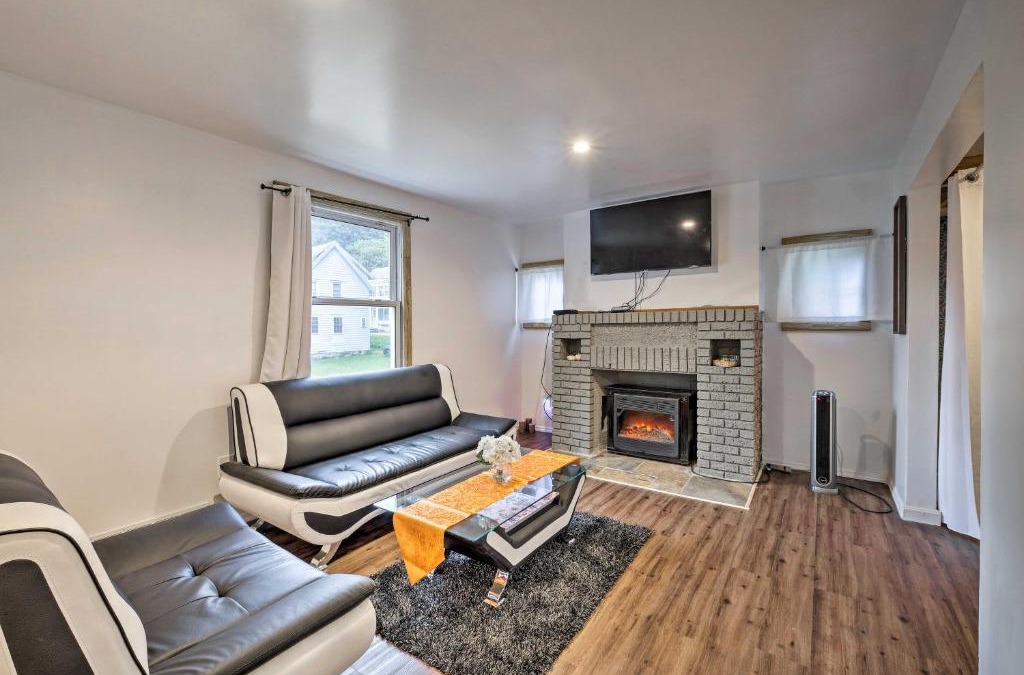 Gloversville Apartment | Gloversville Apartment with Fireplace and Essentials!