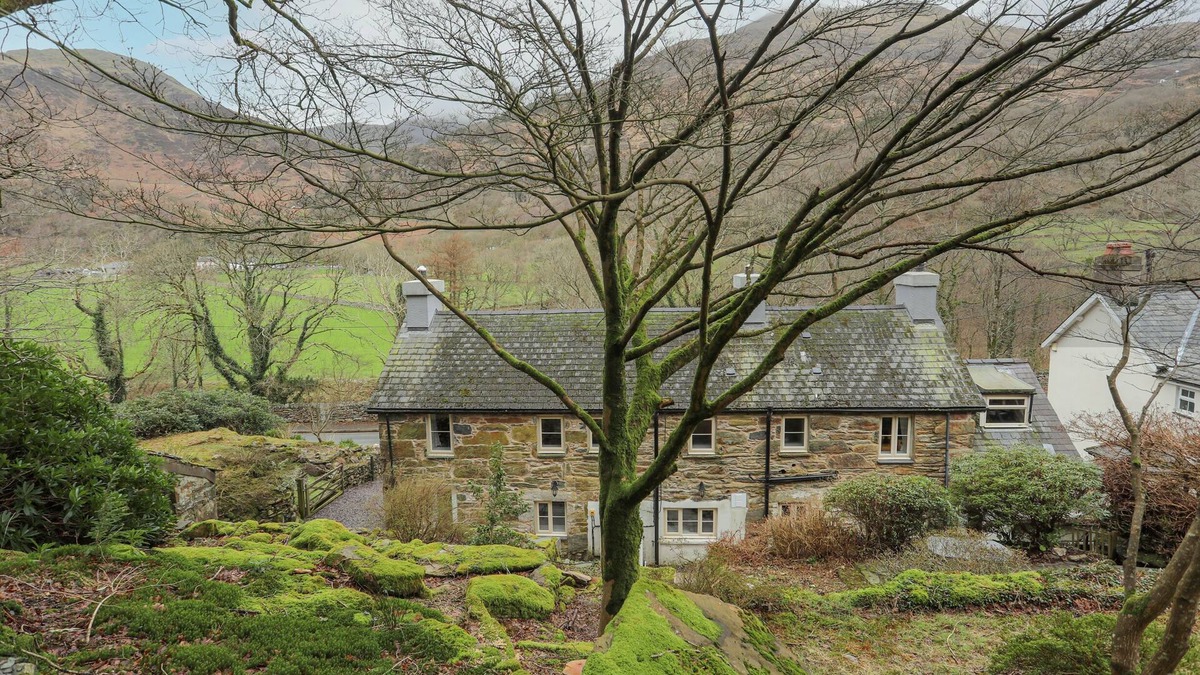 Nant Gwynant Cottage | Glyn Awel