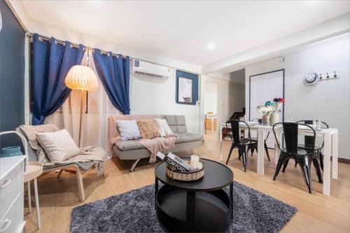 Chom Phon House | GM7 - Private House Downtown 2mins walk to metro