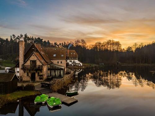 Olesnica Bed & Breakfast | Gościniec pod Zającem