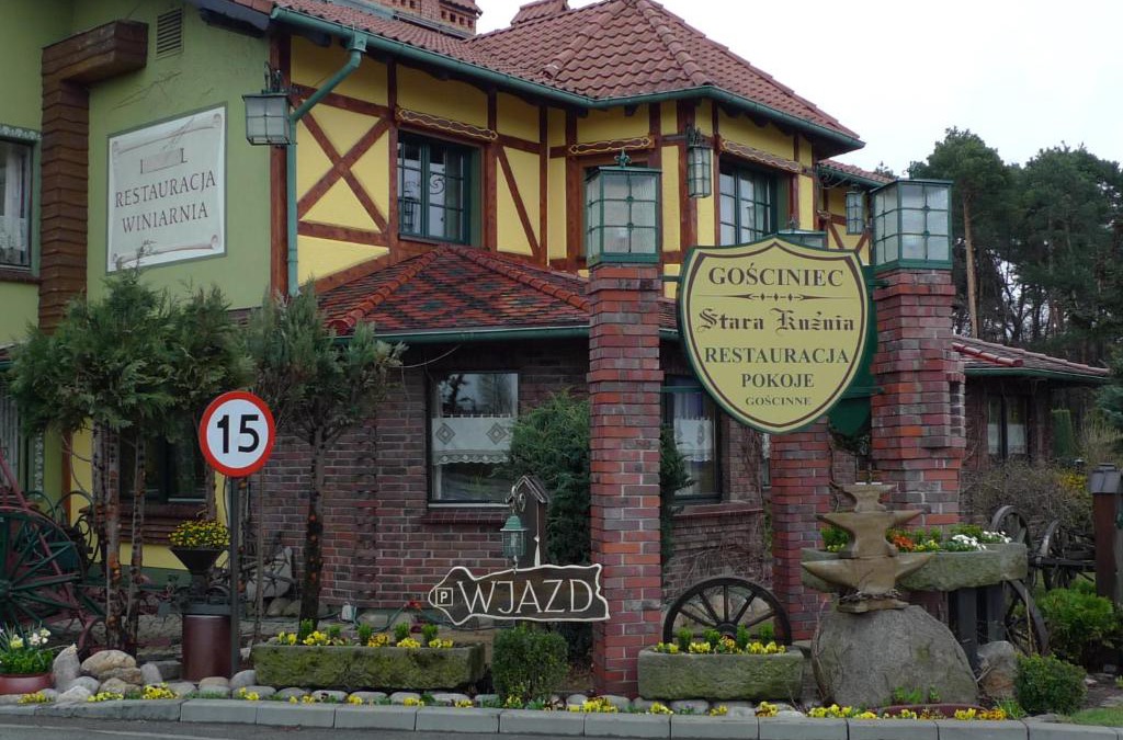 Debska Kuznia Hotel | Gościniec Stara Kuźnia