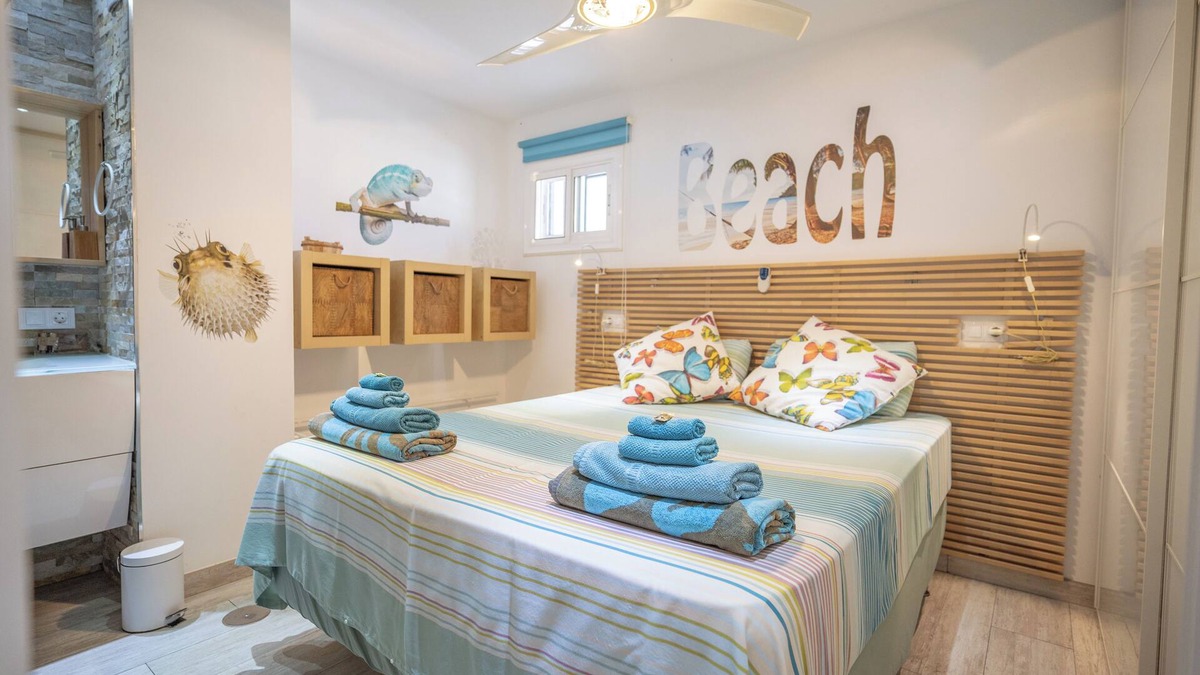 Los Cristianos Apartment | GO2TENERIFE Apart'Cala Pool & Beach at 5 mins