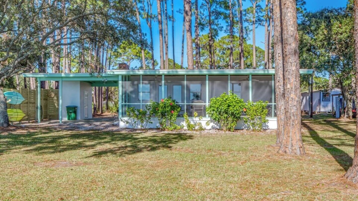 Panacea House | Goat by the Bay- cute bayfront farmhouse!
