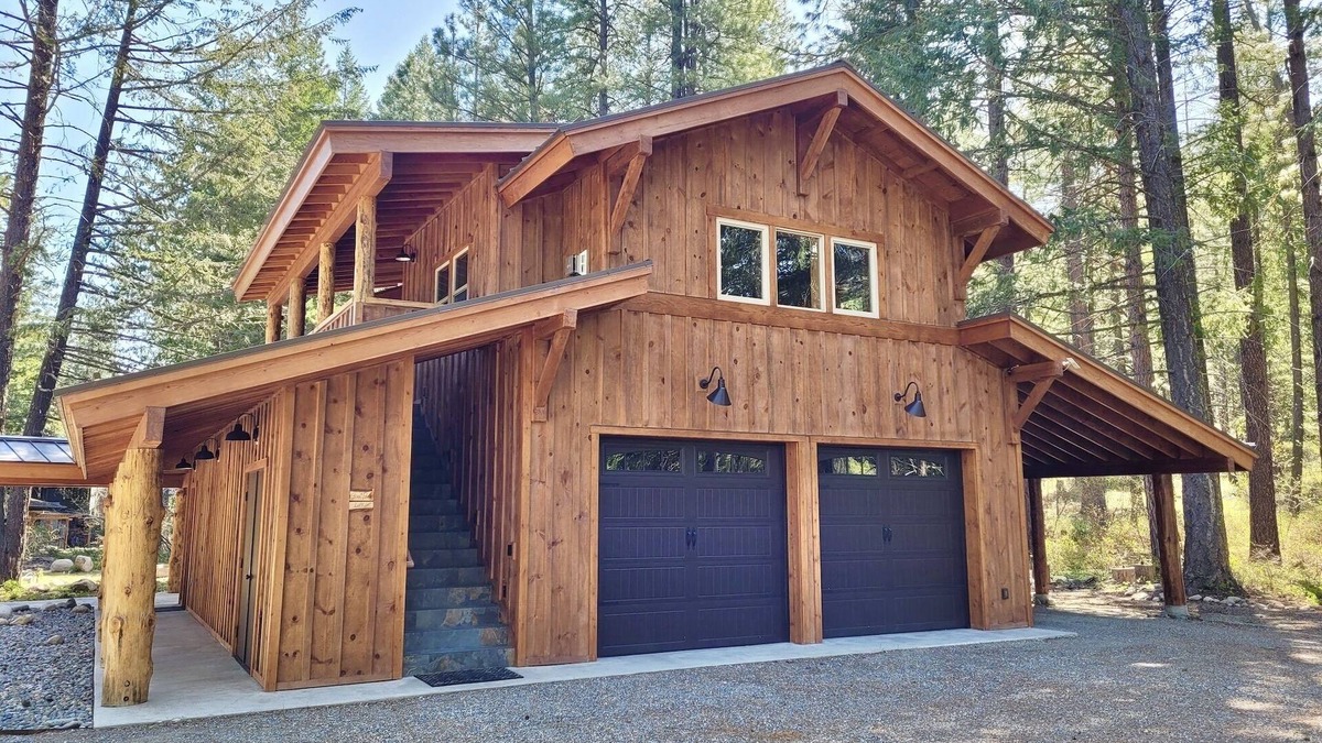 Mazama Apartment | Goat Peak Loft-Walk to the Ski Trail!