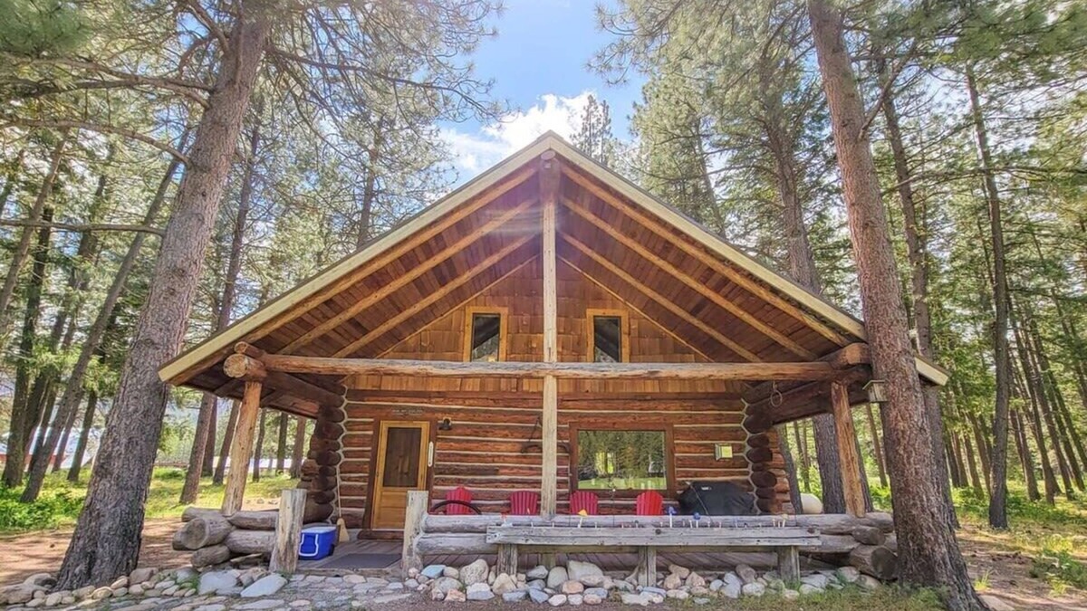 Mazama Cabin | Goat Wall Cabin: log cabin retreat on the meadow