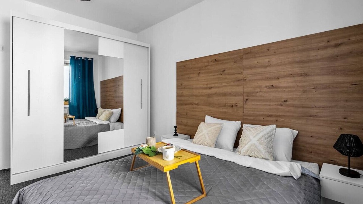 Goclaw Apartment | Gocław Retreat with Balcony - River & Park Nearby by Rentujemy
