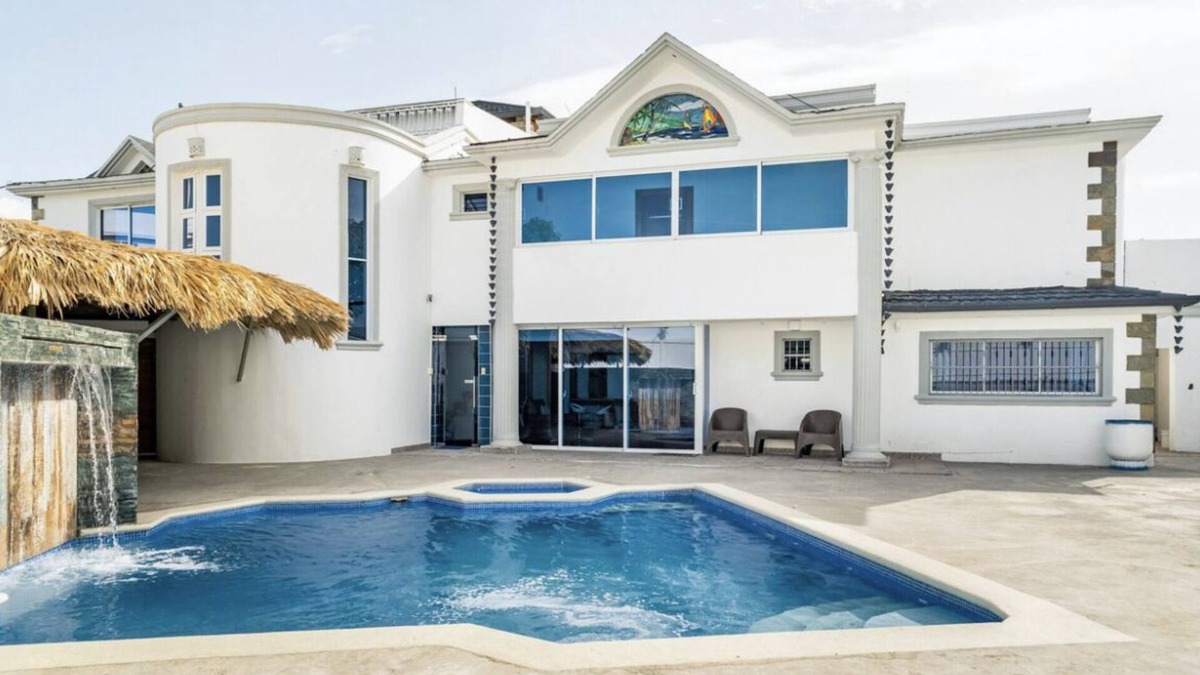 Santiago de los Caballeros House | GOLD VILLA