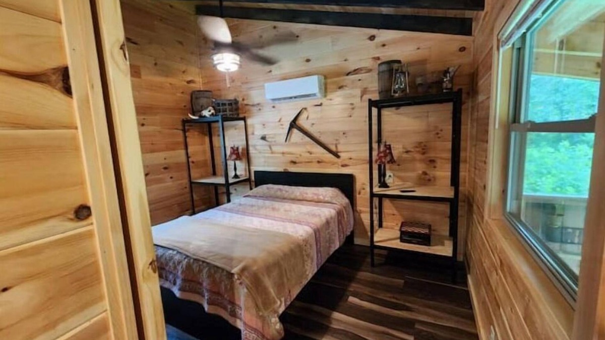 Frenchburg Cabin | Gold Rush Cabin- Red River Gorge