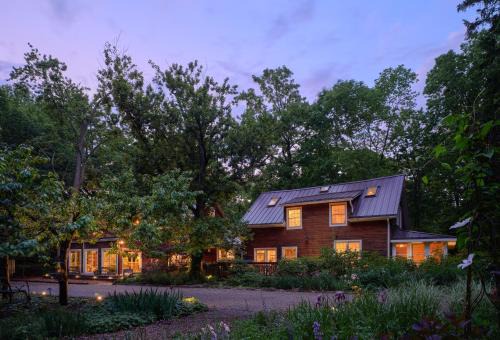 Union Pier Bed & Breakfast | Goldberry Woods- A Modern Farm Resort