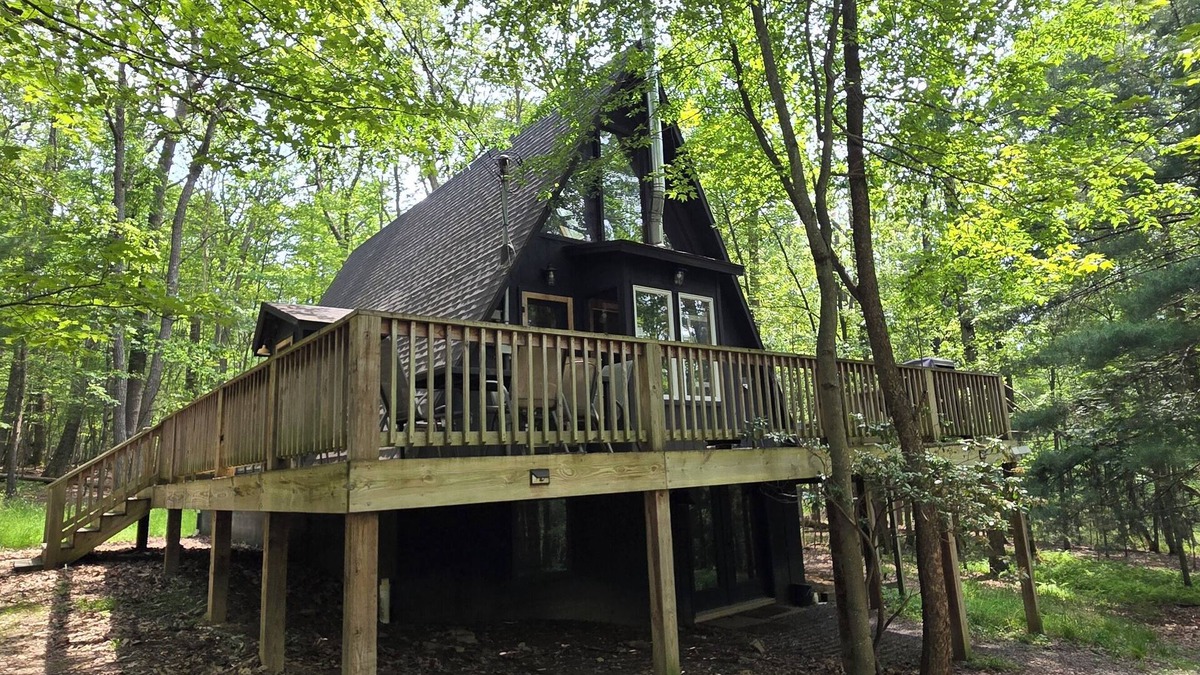 Sky Valley House | Golden A Frame- 3 bedroom with hot tub and community amenities