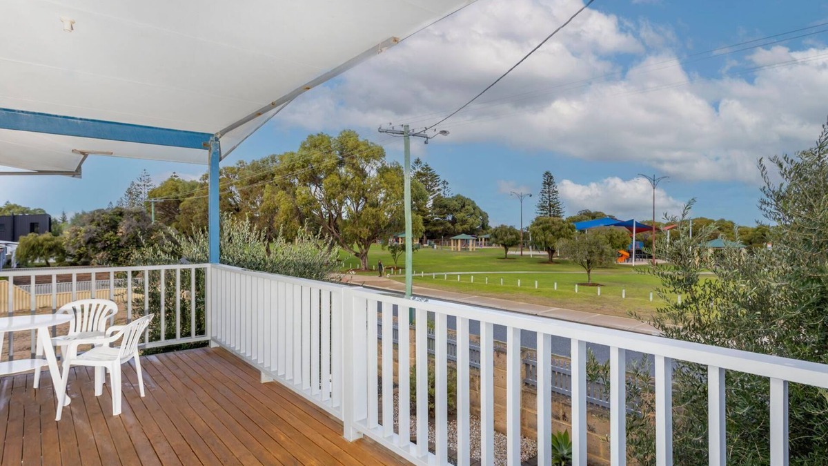 Golden Bay House | Golden Bay Beach Shack