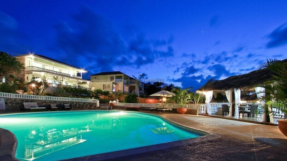 Oracabessa Villa | Golden Cove 8-WATERFRONT Villas! SNORKEL! KAYAKS! CHEF! POOL!