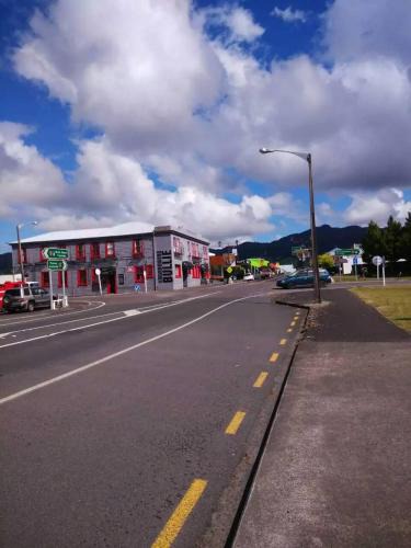Waihi Hotel | Golden Cross Hotel