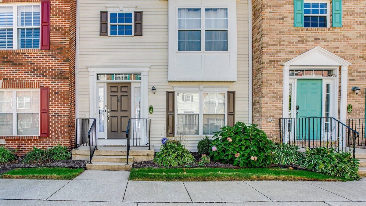 Roseland House | Golden Dome Getaway<>Townhome 1.5 mi To ND