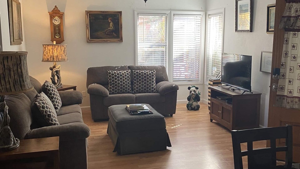 Golden Hill House | Golden Hill Serenity House near Gas Lamp and convention Center